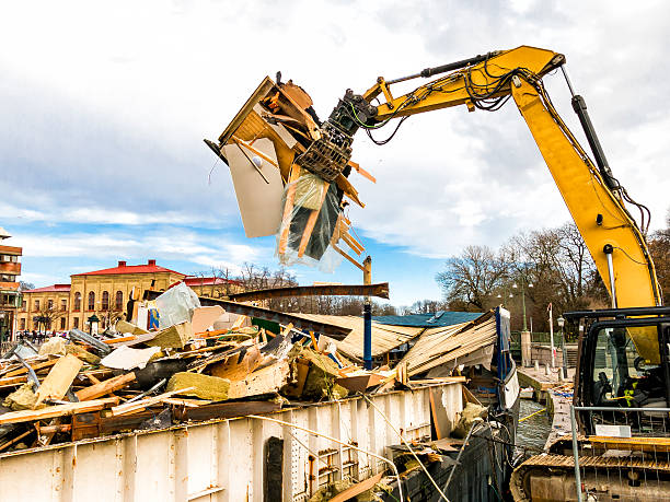 Best Commercial Cleanout Services  in Brentwood, MD